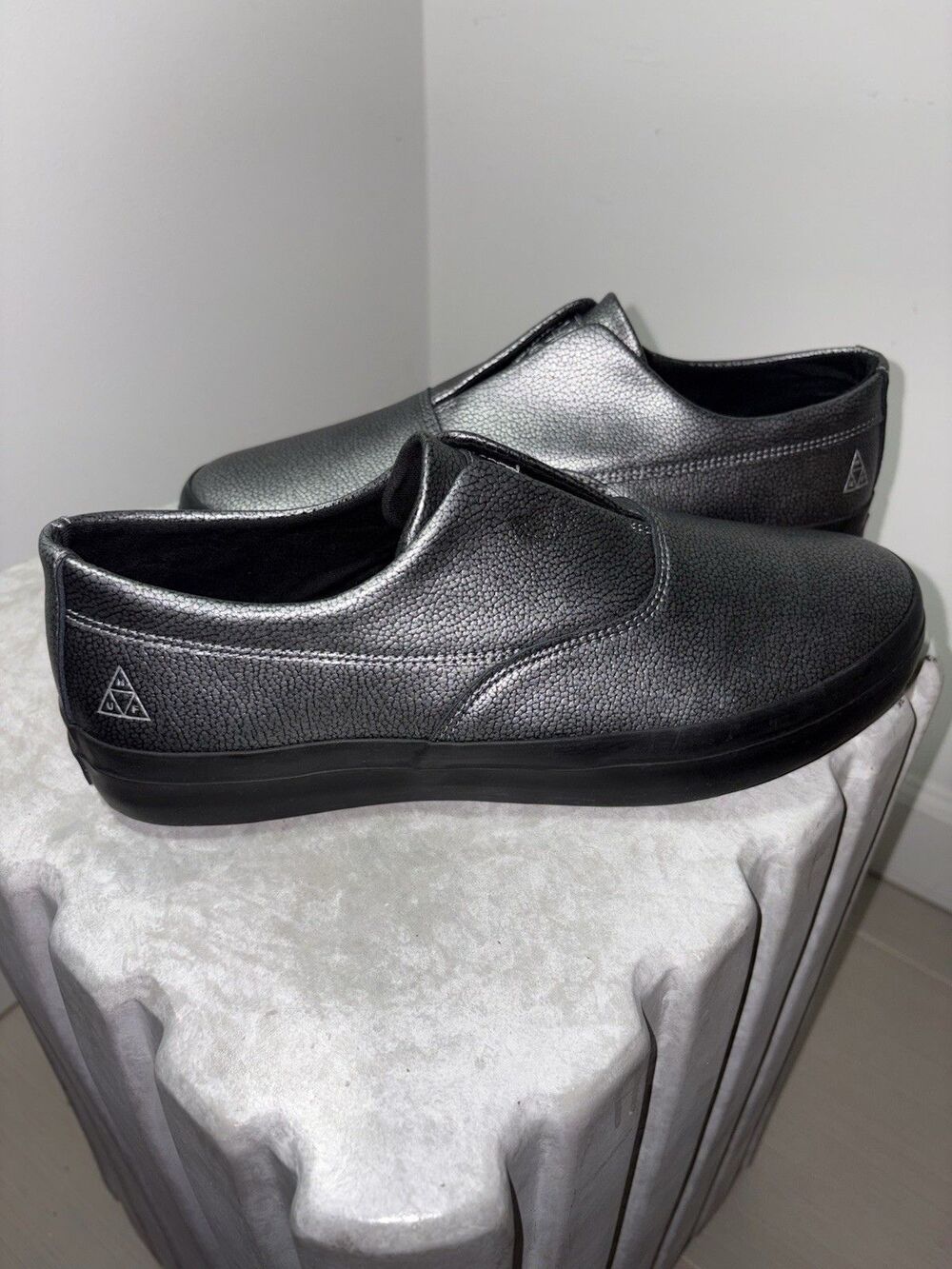 NEW HUF Dylan Rieder Slip On Shoes Skateboard Silver Metal colorway Sz 9